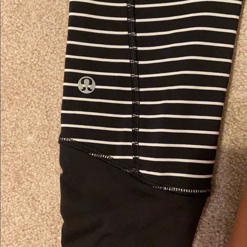 LULULEMON RUNNING LEGGING - Picture 8 of 9